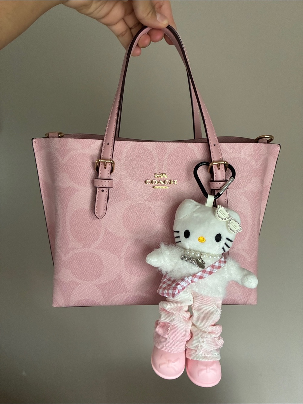 White Hello Kitty Fashion Diva Plush Keychain Bag Charm